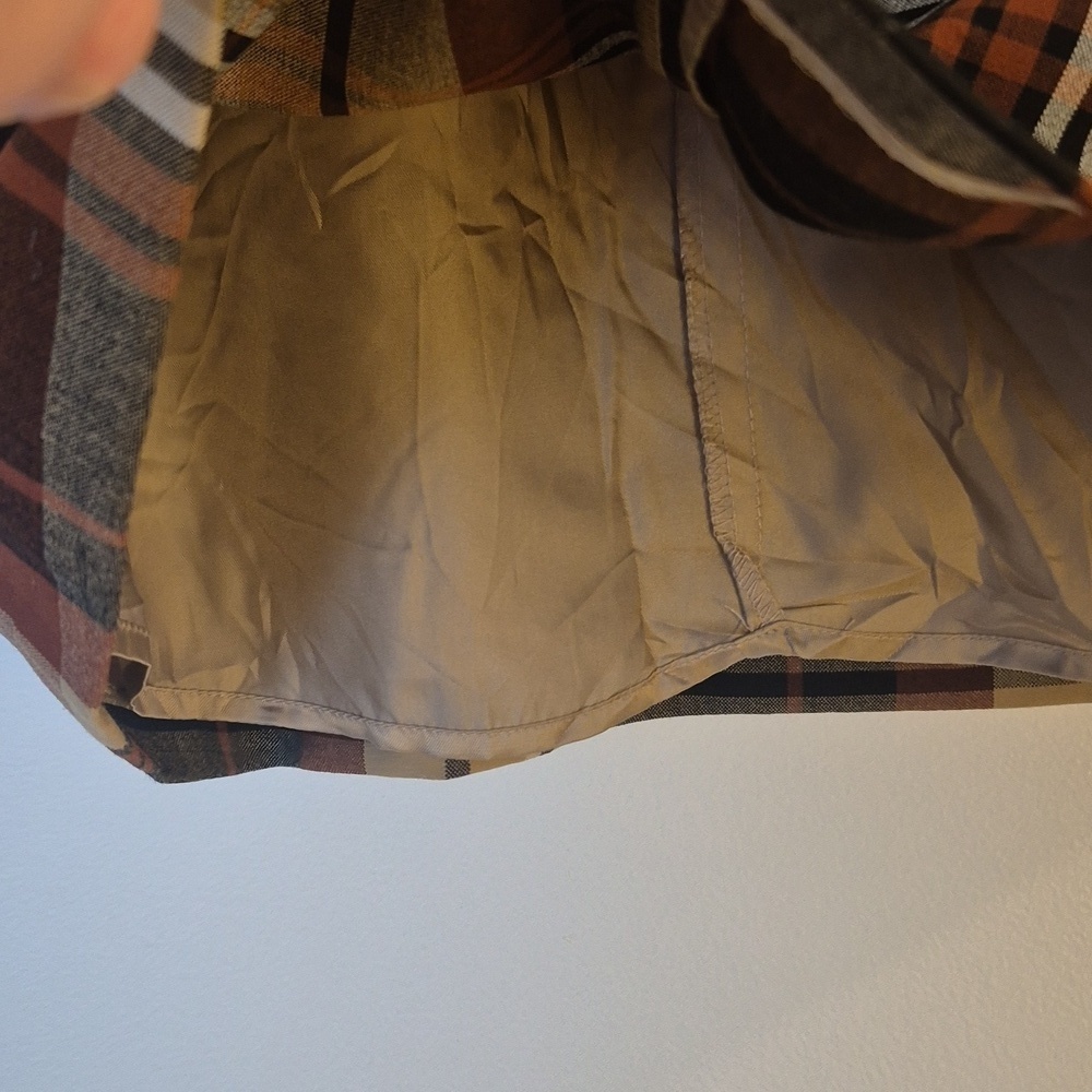 NWT Wilfred Aritzia Plaid Mini Skirt Brown Beige Preppy Dark Academia Size 00 - Picture 9 of 11